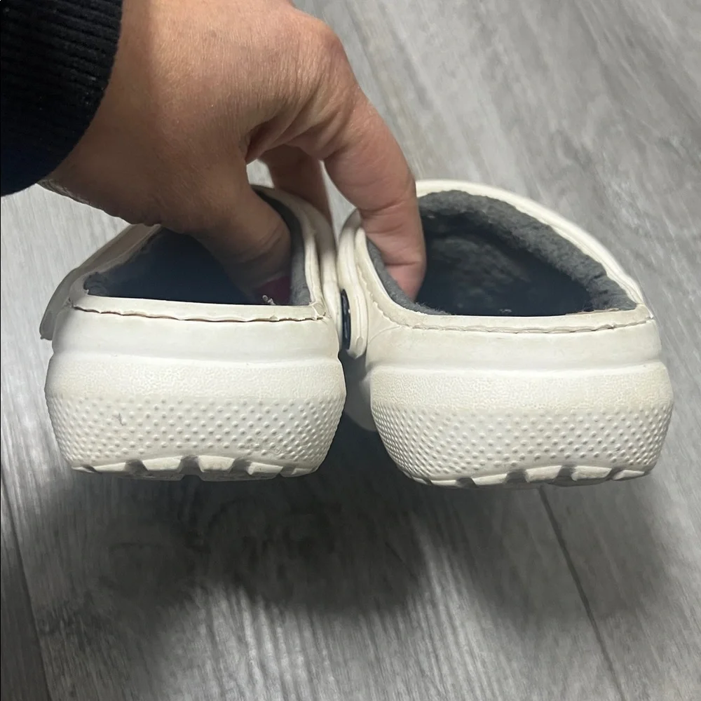 CROCS classic Kids lined slip on shoes / size C8